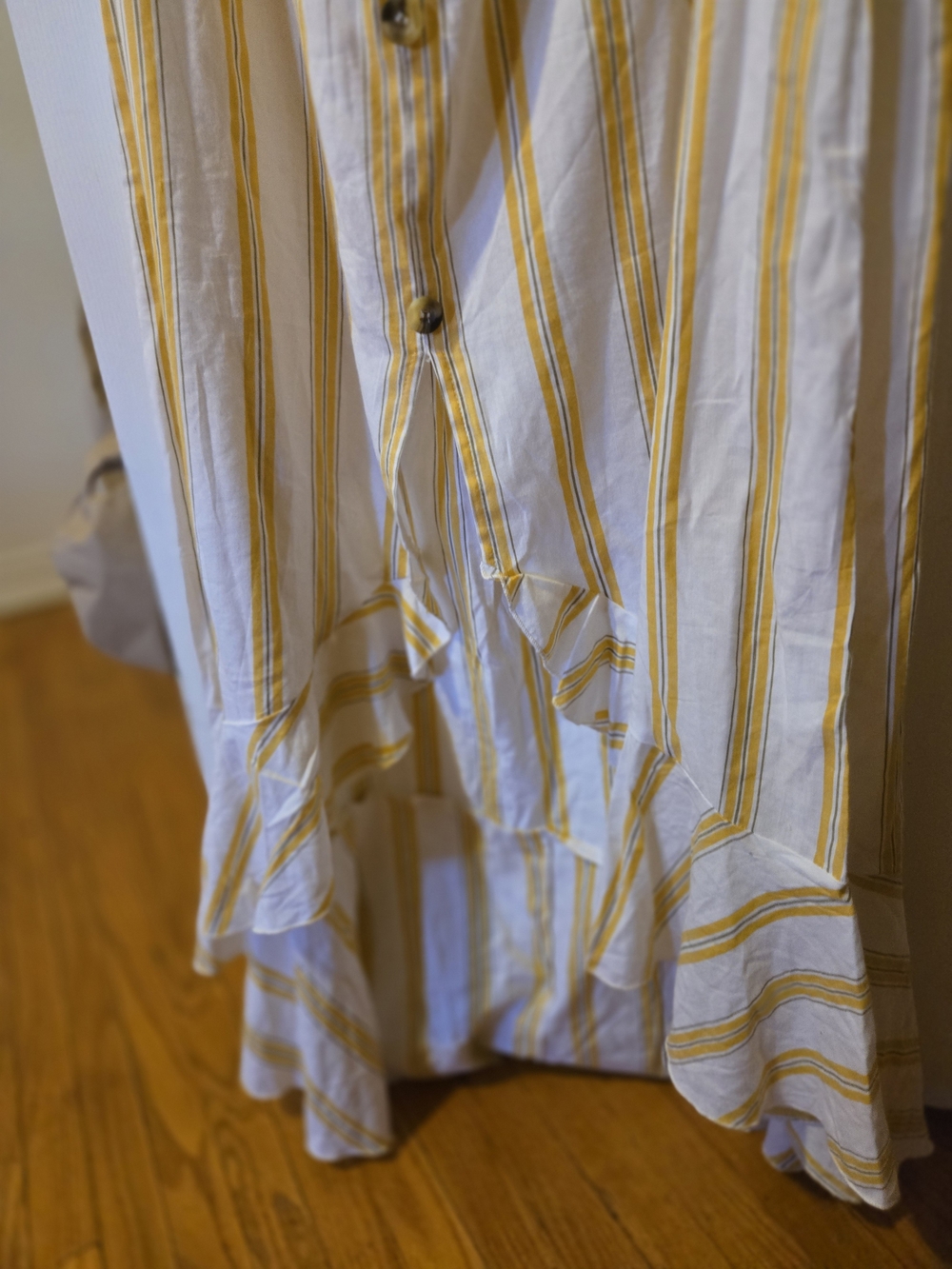 Streetwear Society White and Yellow Striped High-Low Button Dress-xl - Picture 6 of 11